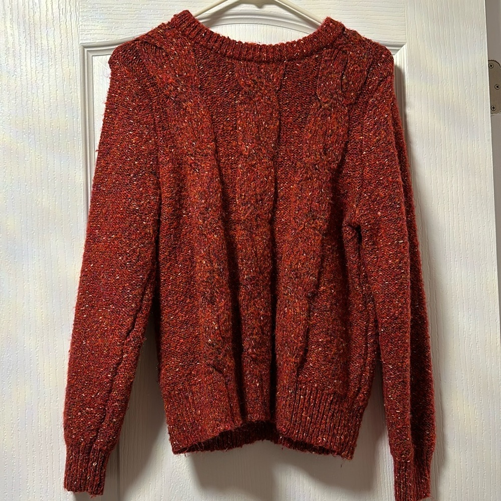 Cozy dark brick red crew neck sweater size medium